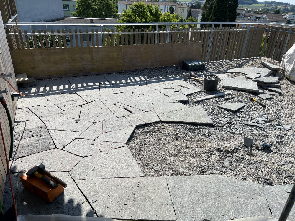 Mosaik wächst in Handarbeit